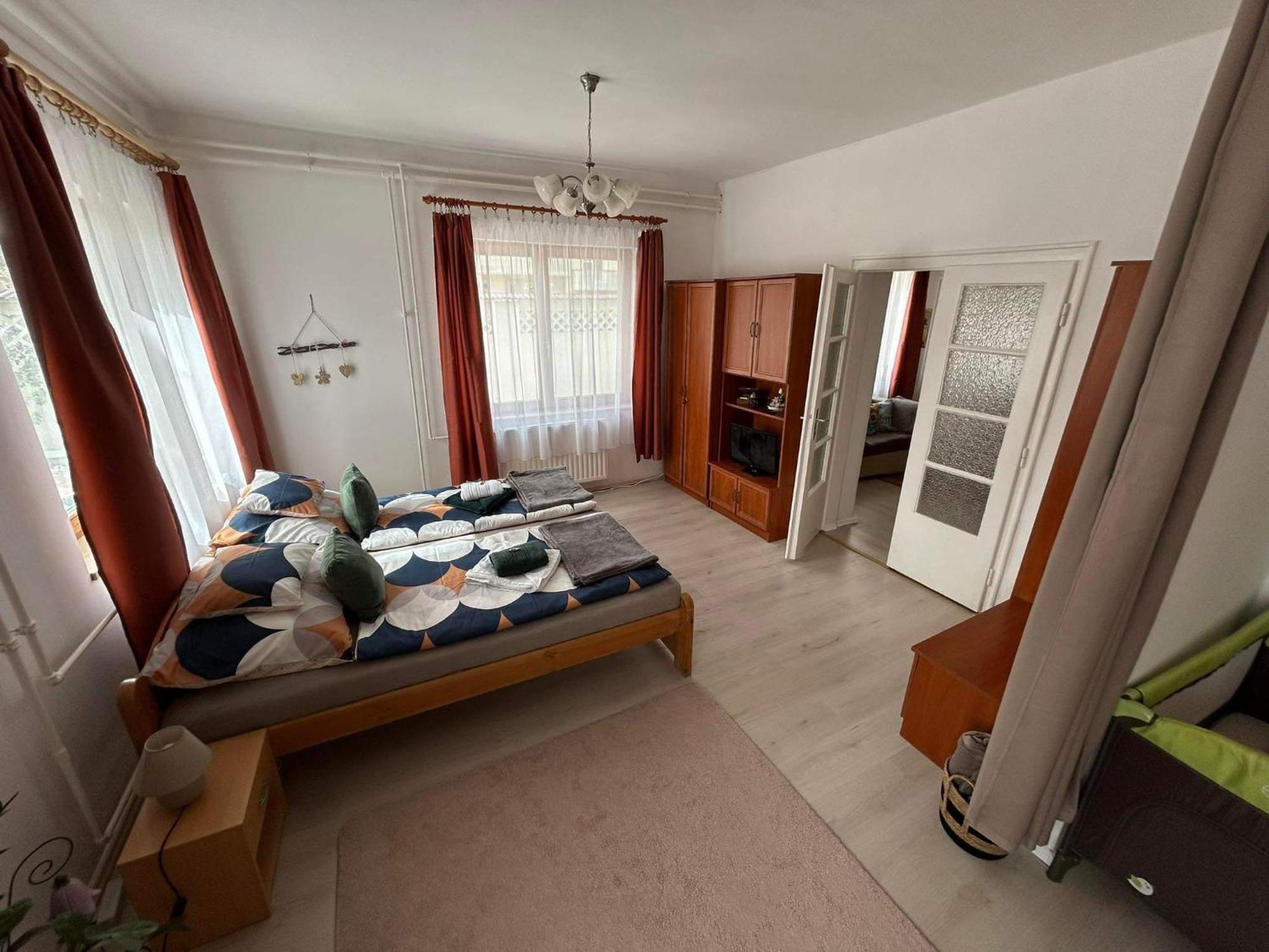 Tavaszpart Vendeghaz Apartamento Szeged Exterior foto