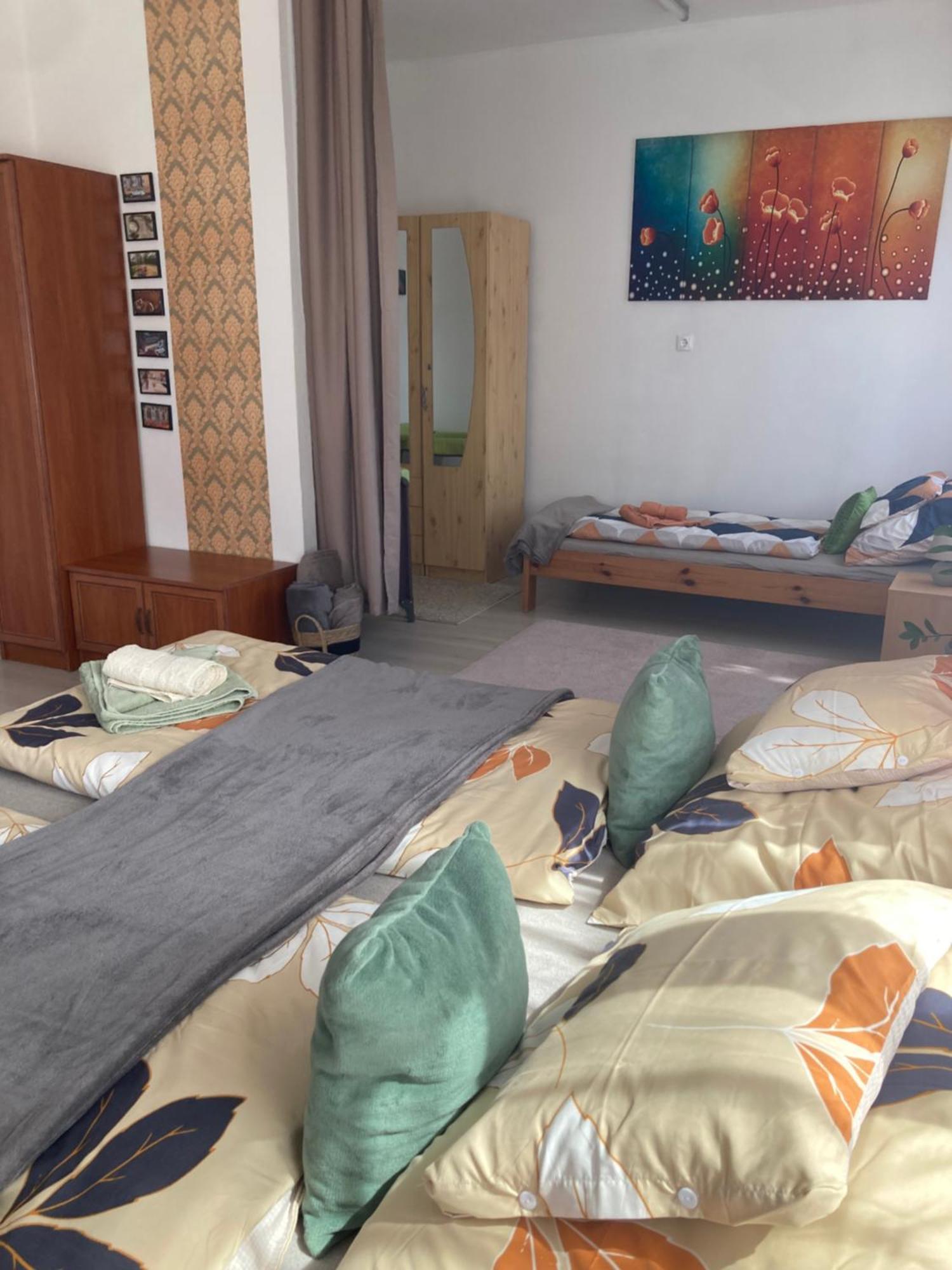 Tavaszpart Vendeghaz Apartamento Szeged Exterior foto