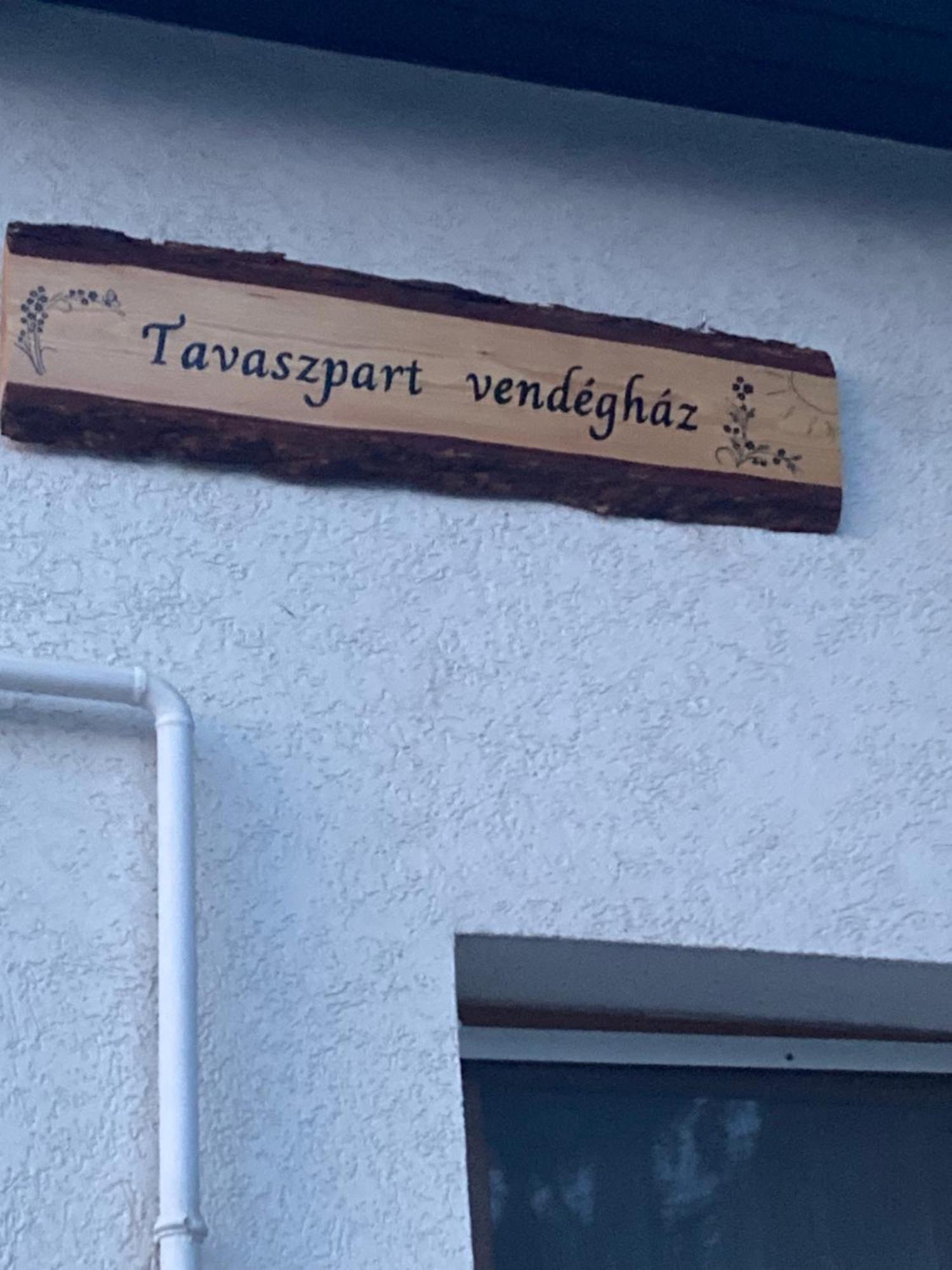 Tavaszpart Vendeghaz Apartamento Szeged Exterior foto